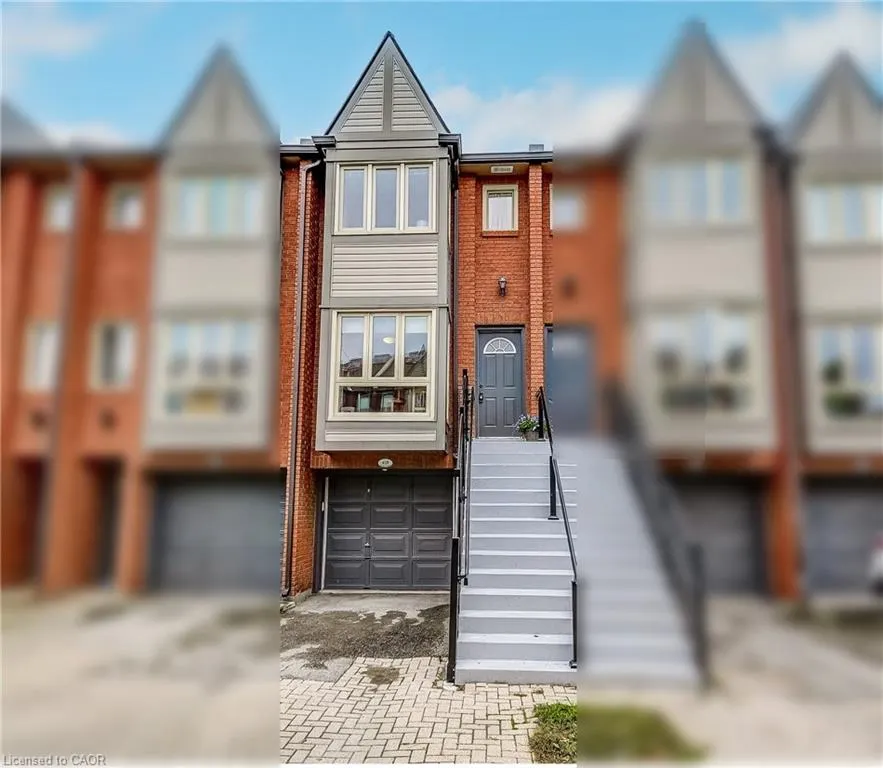 895 Maple Avenue, #418