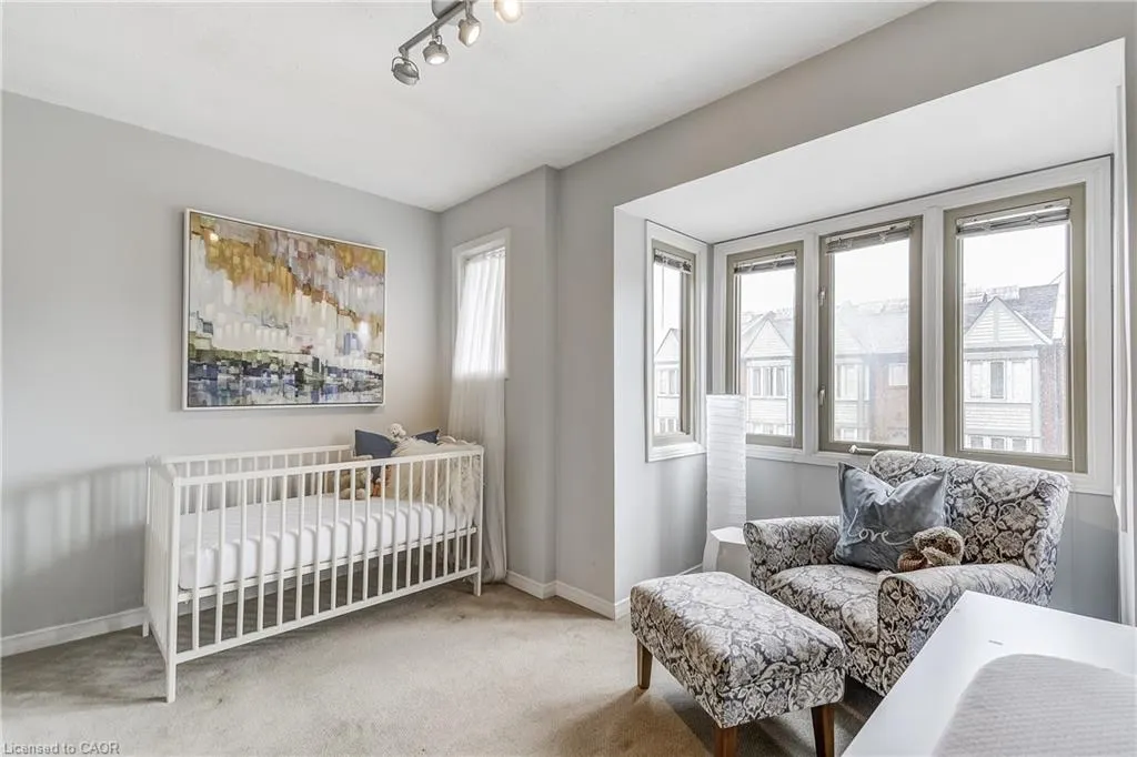 895 Maple Avenue, #418