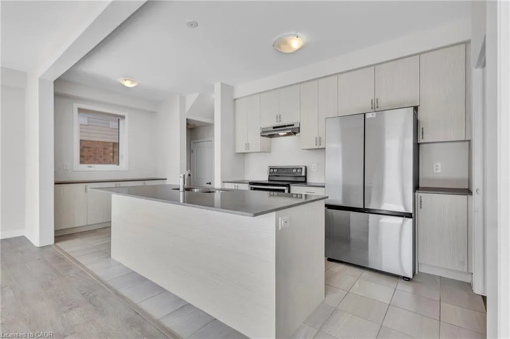 425 Robert Woolner Street Street