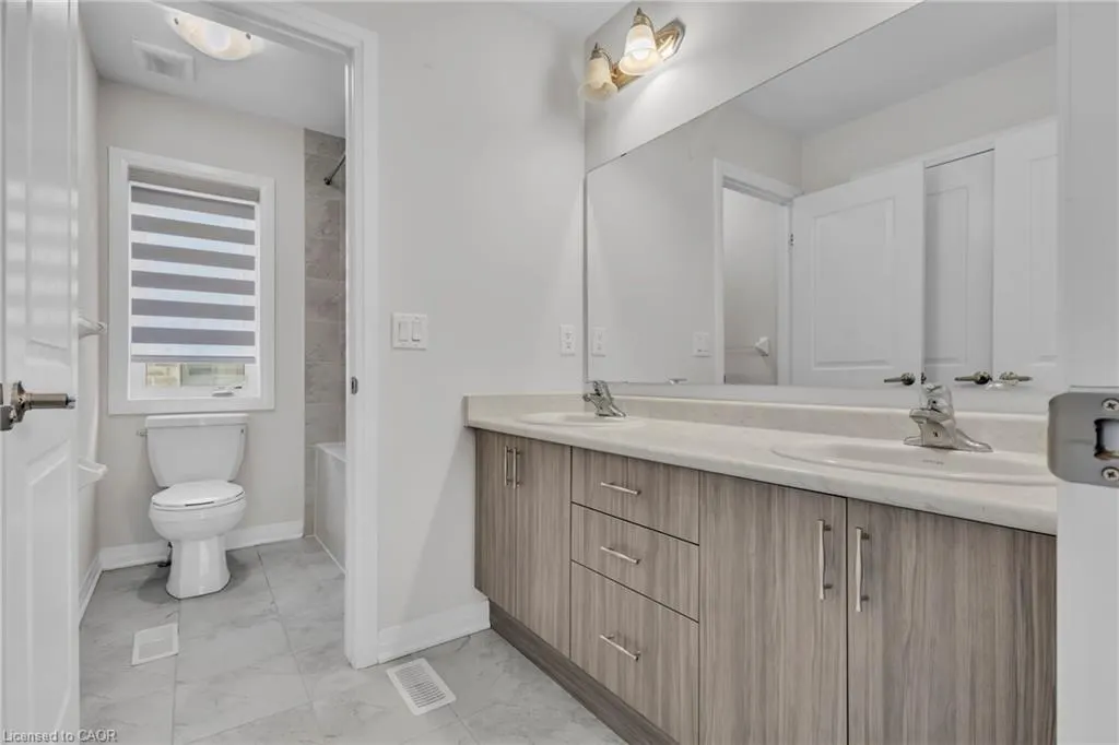425 Robert Woolner Street Street