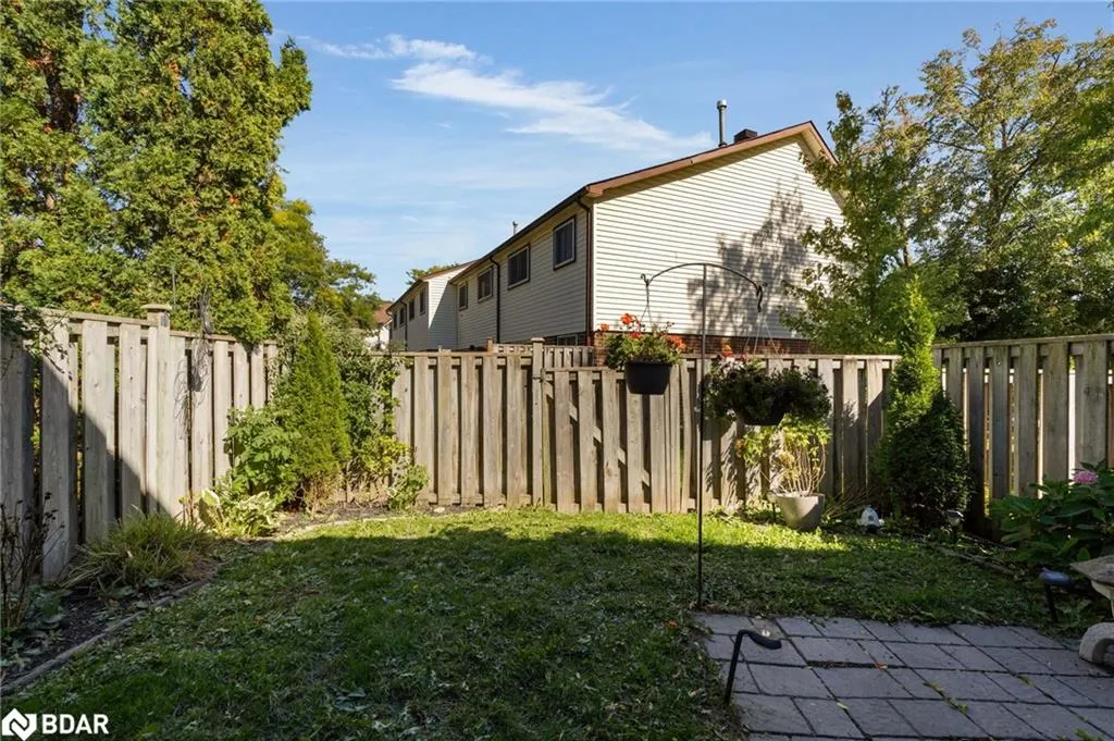 28 Donald Street, #68