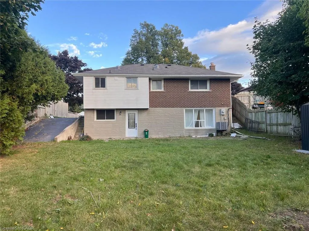 100 Lauris Avenue