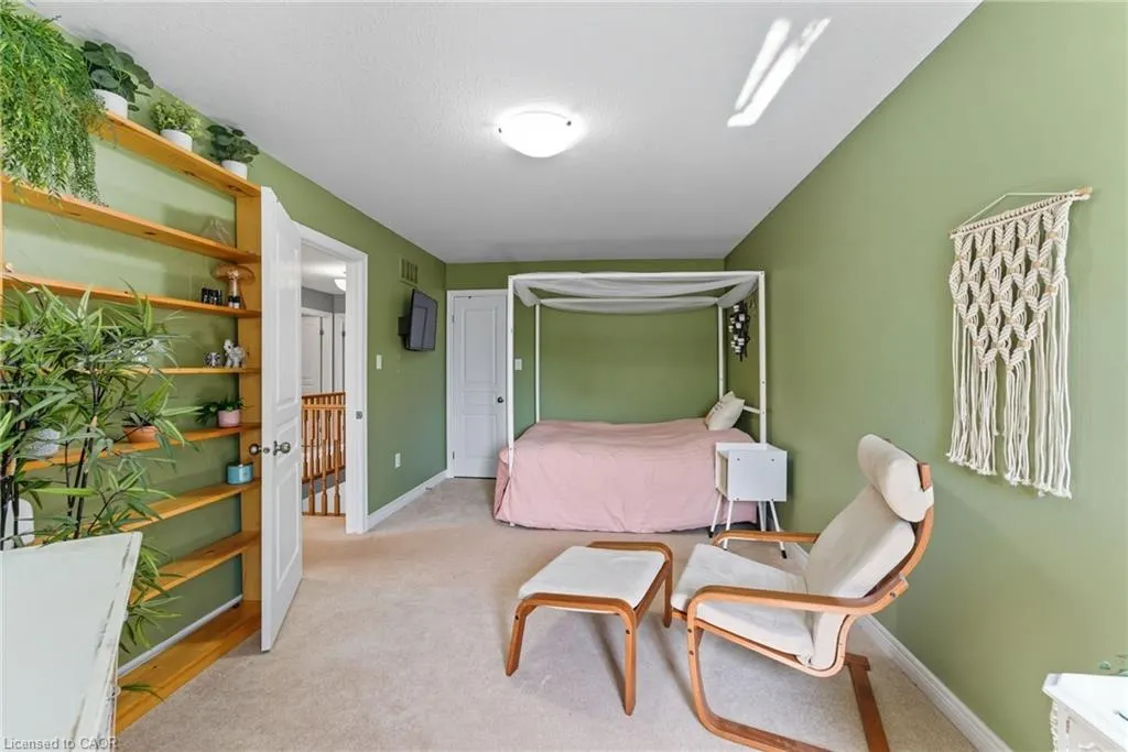 40 Benedict Place