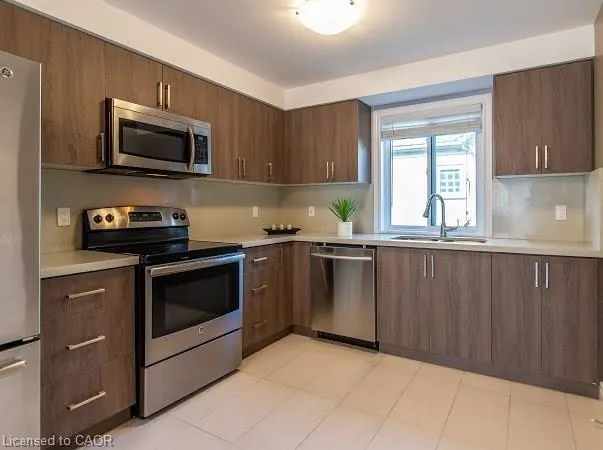 122 Courtland Avenue, #4