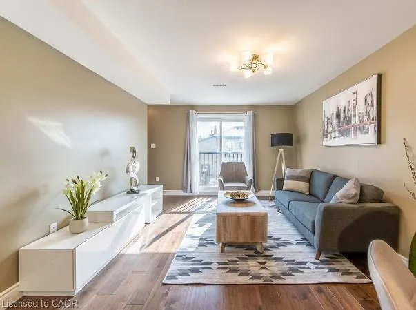 122 Courtland Avenue E, #4