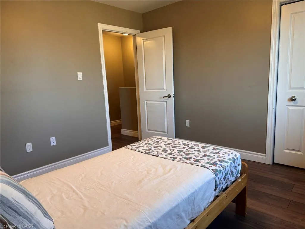 122 Courtland Avenue, #4
