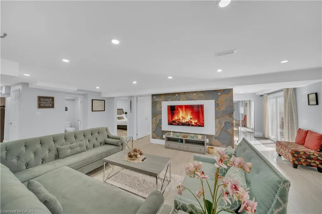 520 Winterburg Walk, #Basement