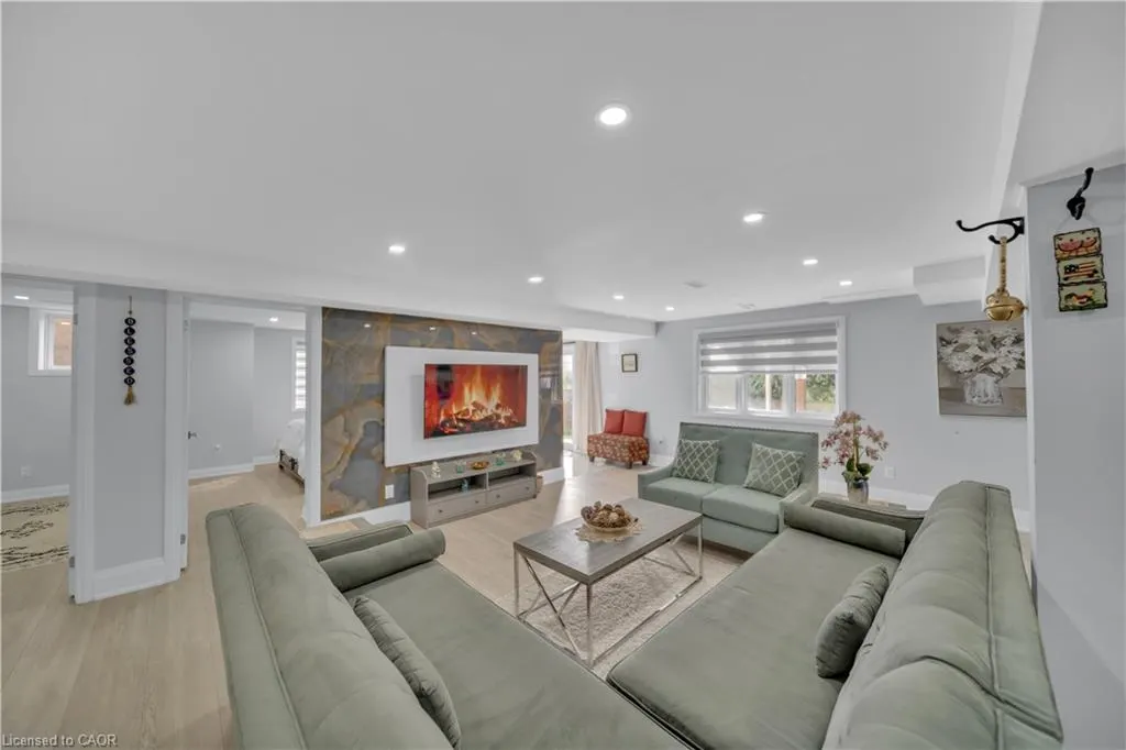 520 Winterburg Walk, #Basement