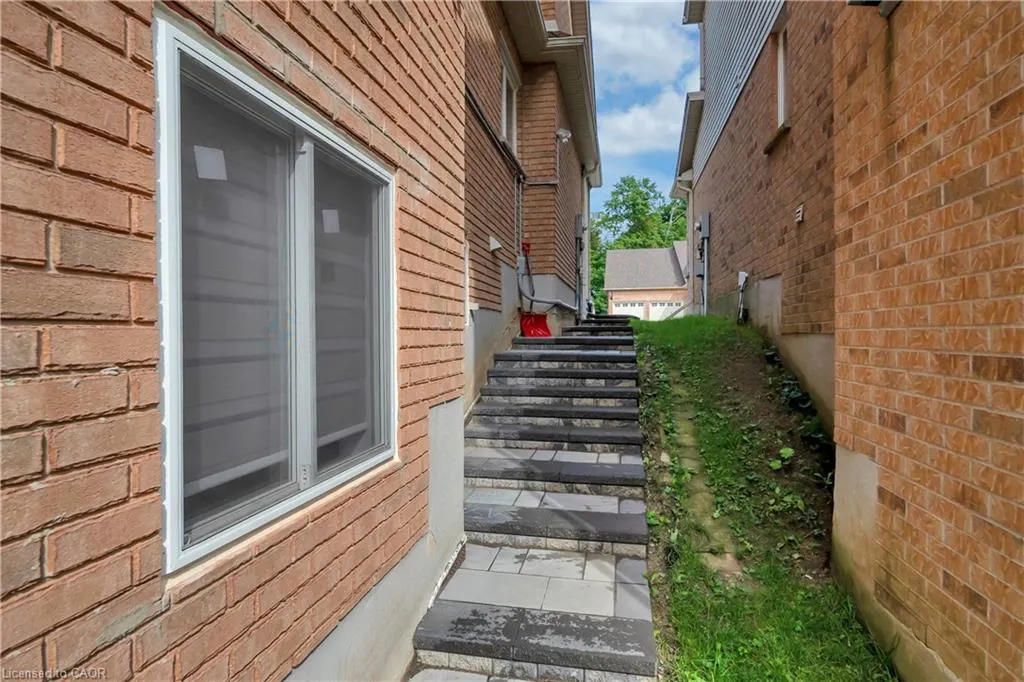 520 Winterburg Walk, #Basement