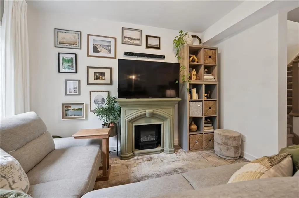 110 Fergus Avenue, #21