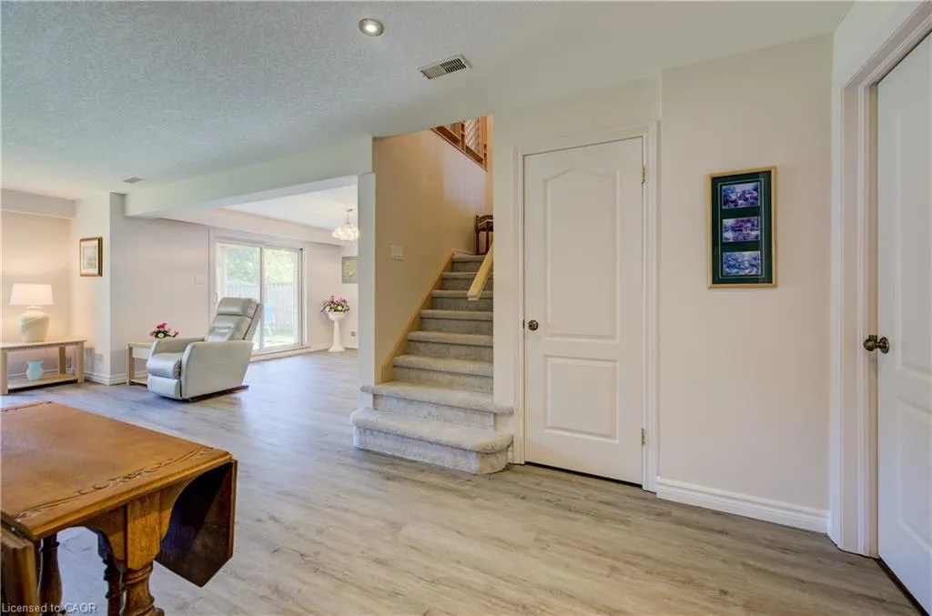 430 Caryndale Drive