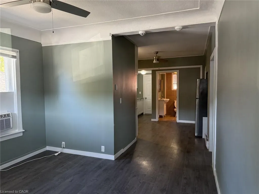 34 Welland Street, #Main