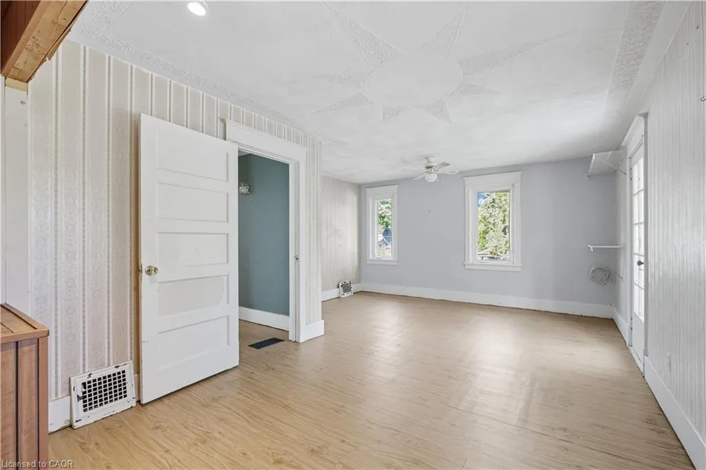 466 Nelson Avenue
