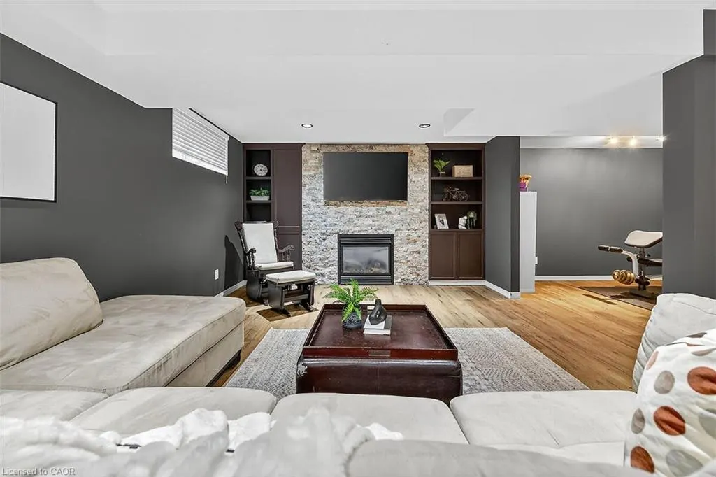 43 Claymore Crescent