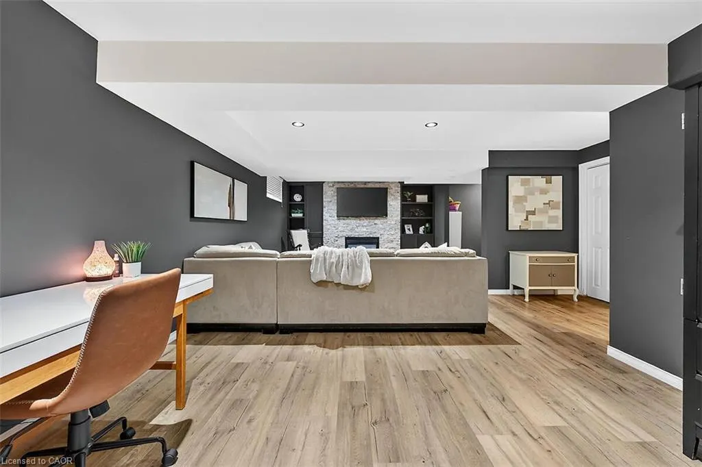 43 Claymore Crescent