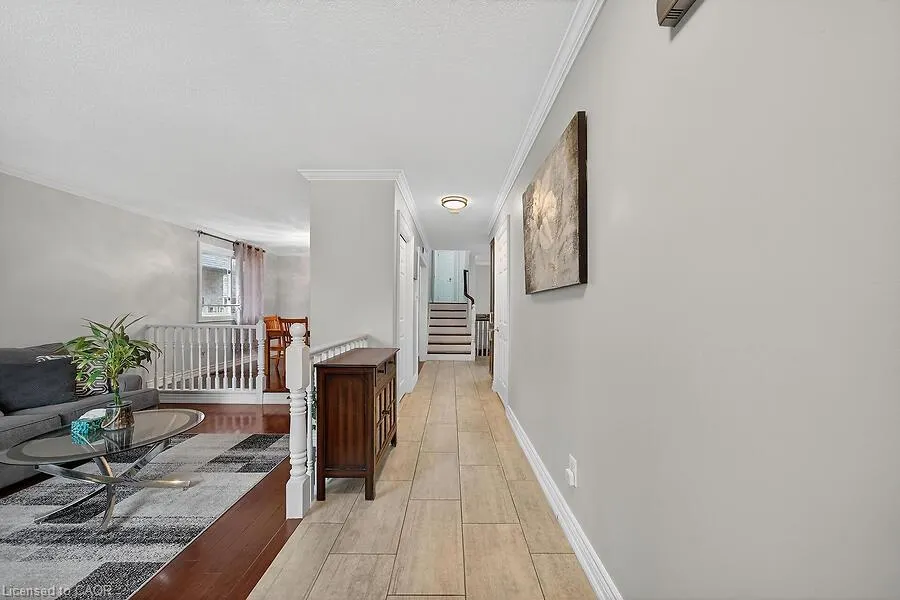 82 Aylmer Crescent