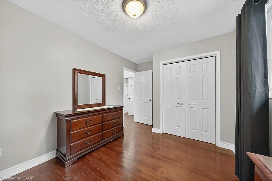 82 Aylmer Crescent