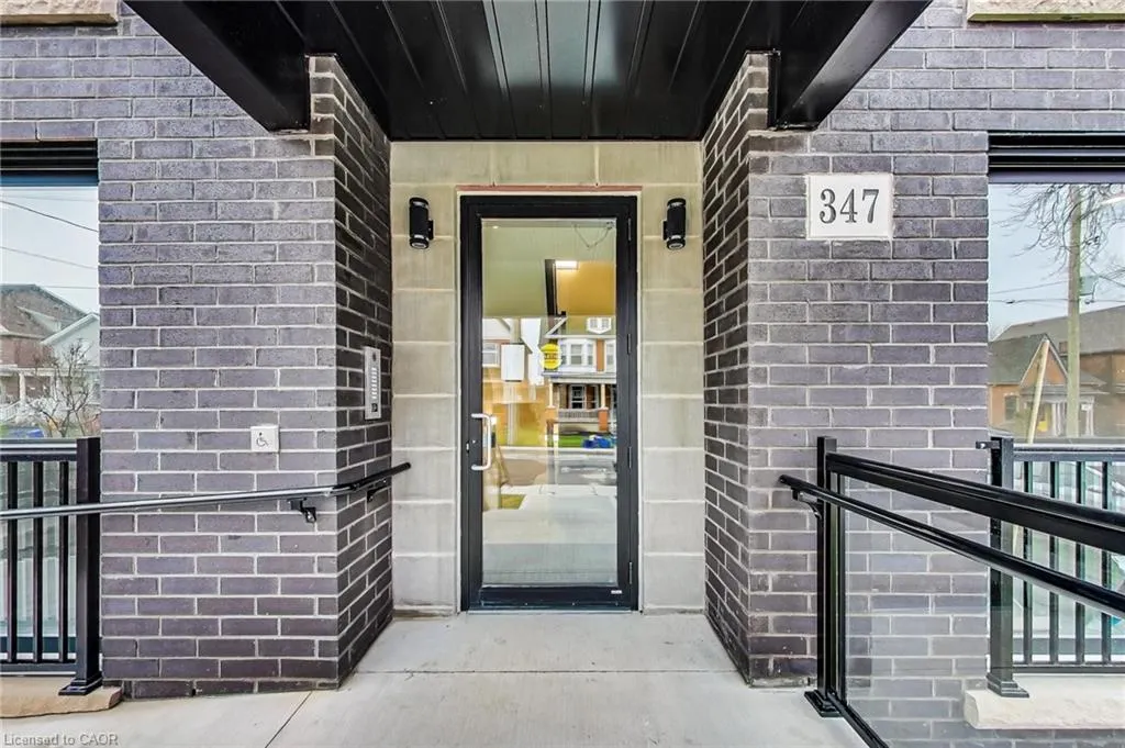 347 Charlton Avenue W, #202