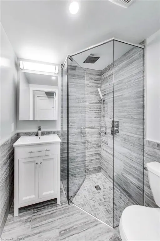 347 Charlton Avenue W, #202