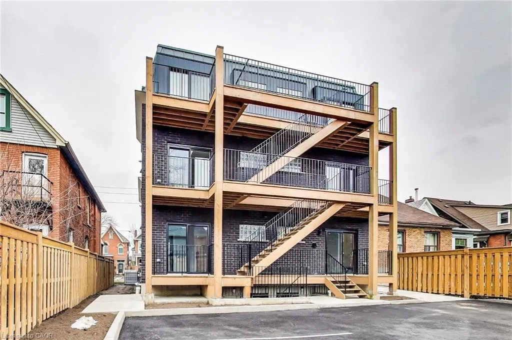 347 Charlton Avenue W, #202
