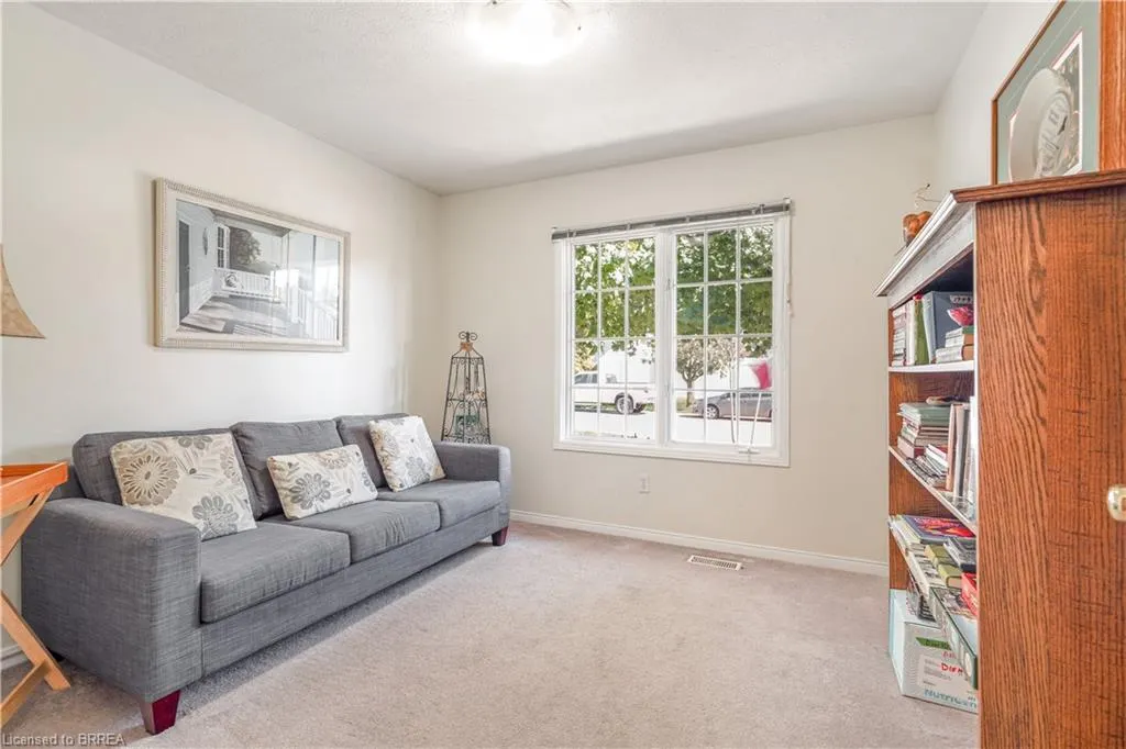 5 Anastasia Crescent