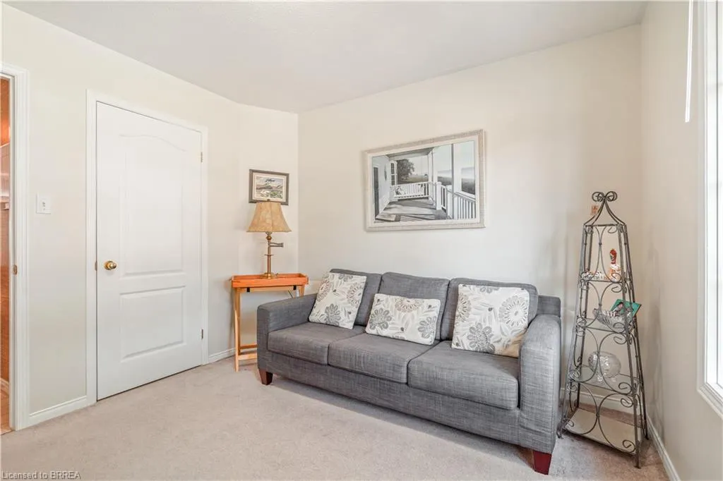5 Anastasia Crescent