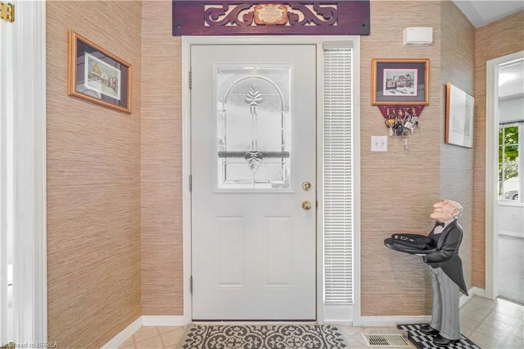 5 Anastasia Crescent