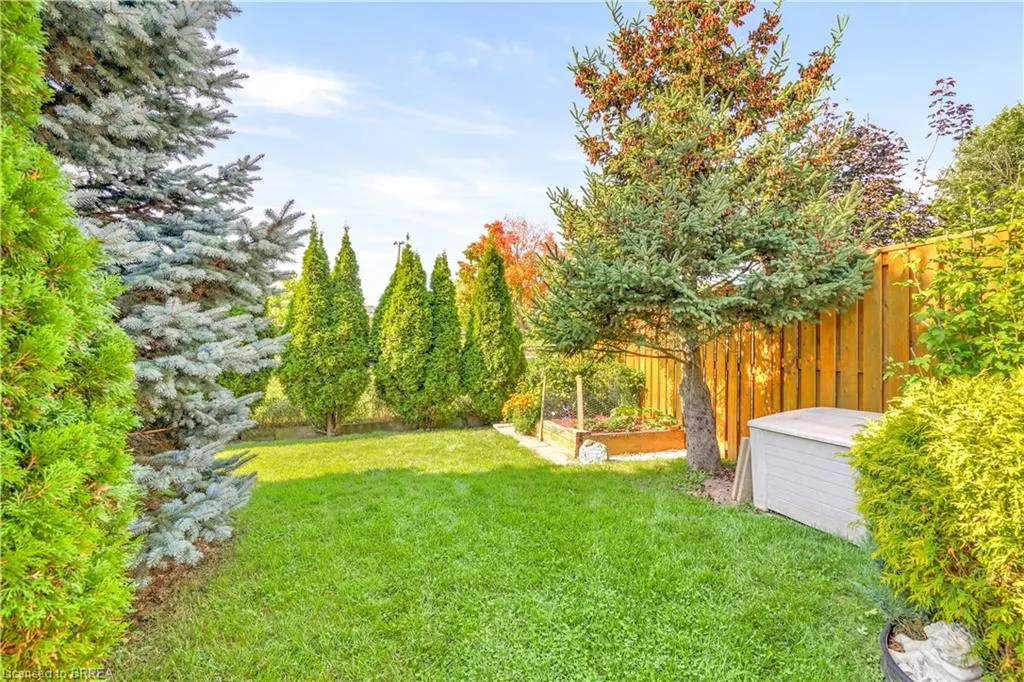 5 Anastasia Crescent