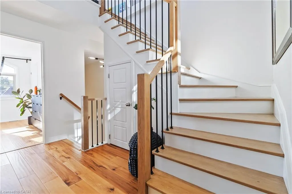 405 Plains Road E, #25