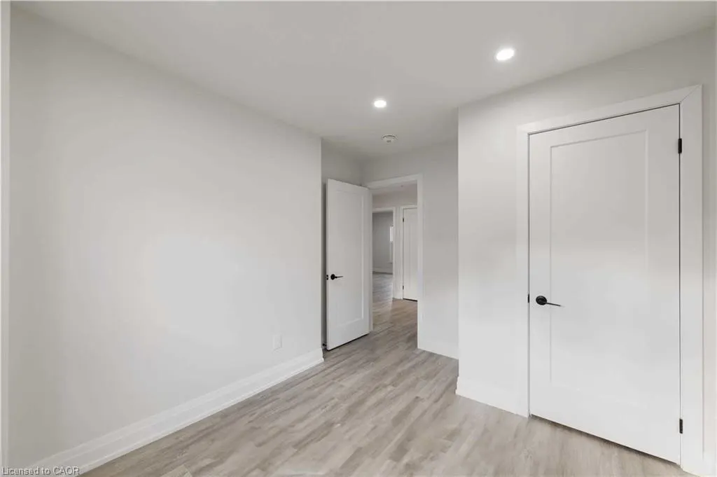 5 Maplewood Avenue, #2