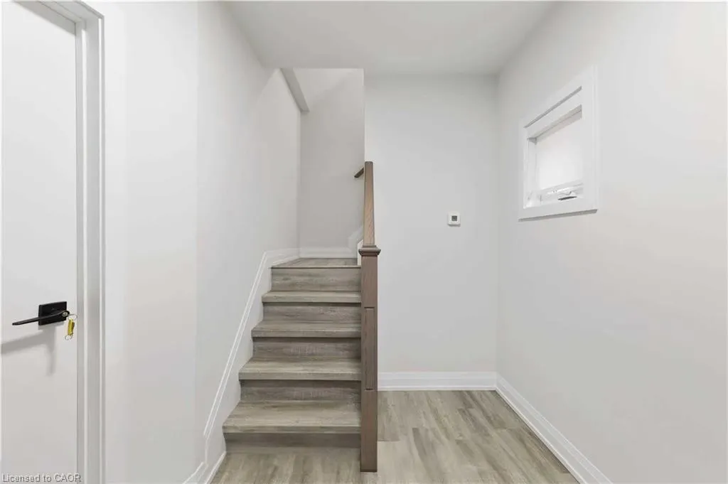 5 Maplewood Avenue, #2