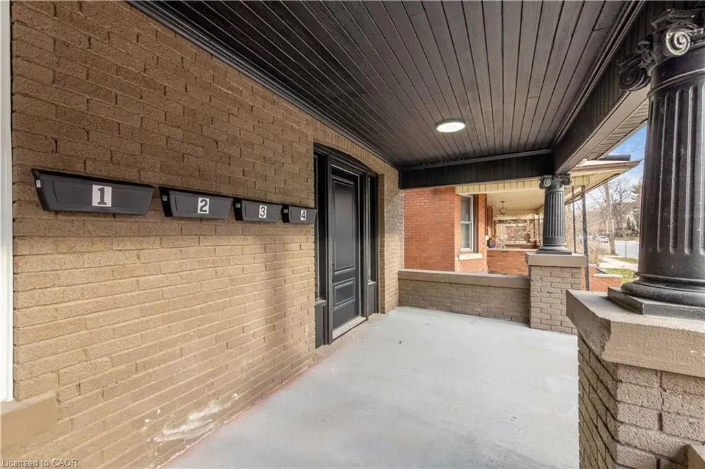 5 Maplewood Avenue, #2