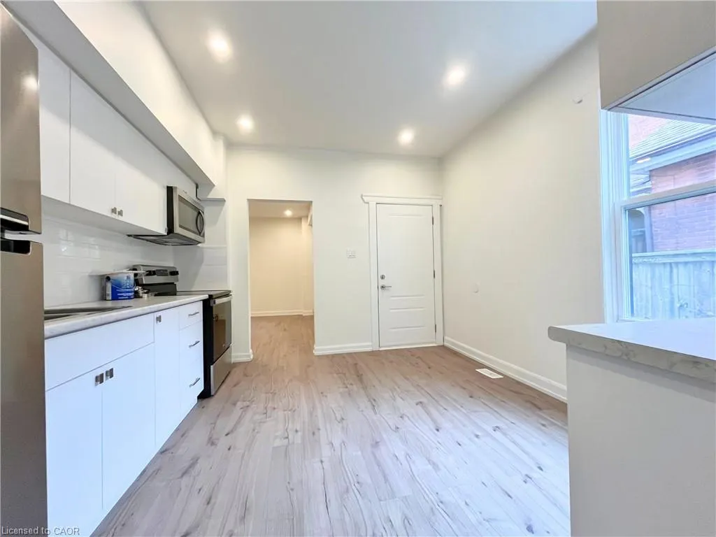 24-26 Cayuga Street, #26a