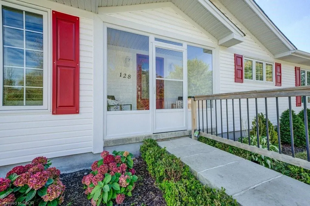 128 Wesley Crescent