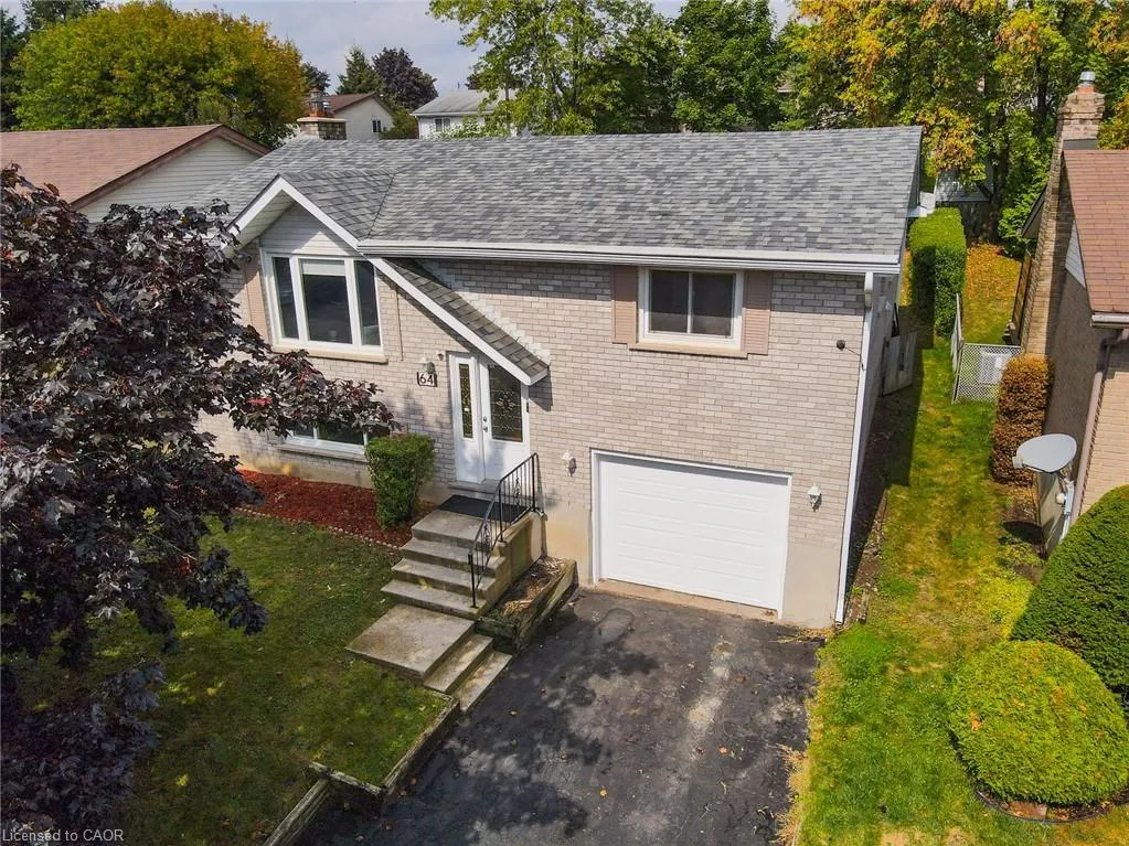 64 Sabrina Crescent