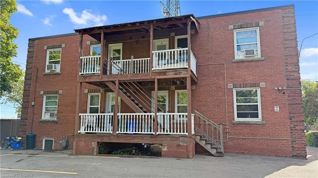 309 Strathearne Avenue