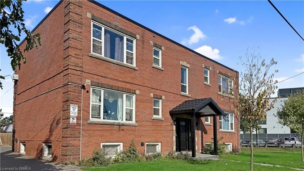 309 Strathearne Avenue