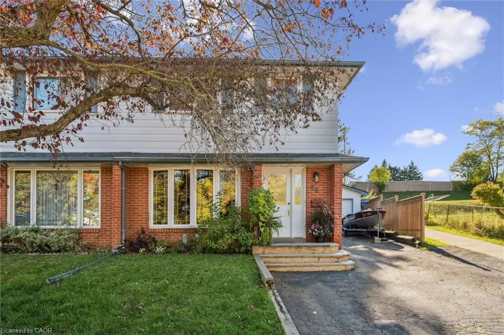 98 Shadeland Crescent