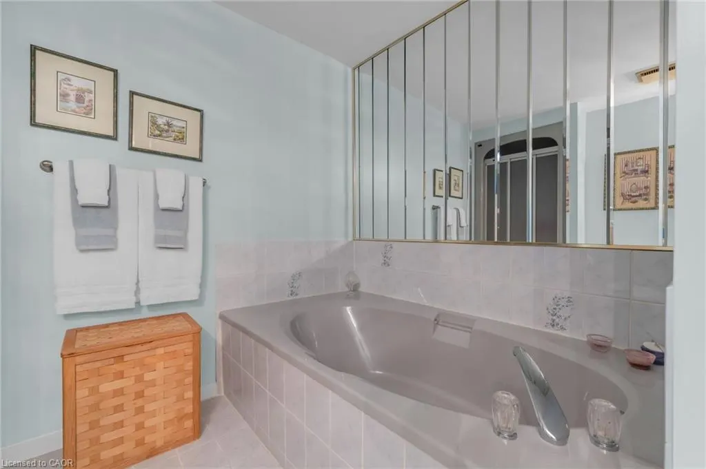 15 Ellington Avenue, #3