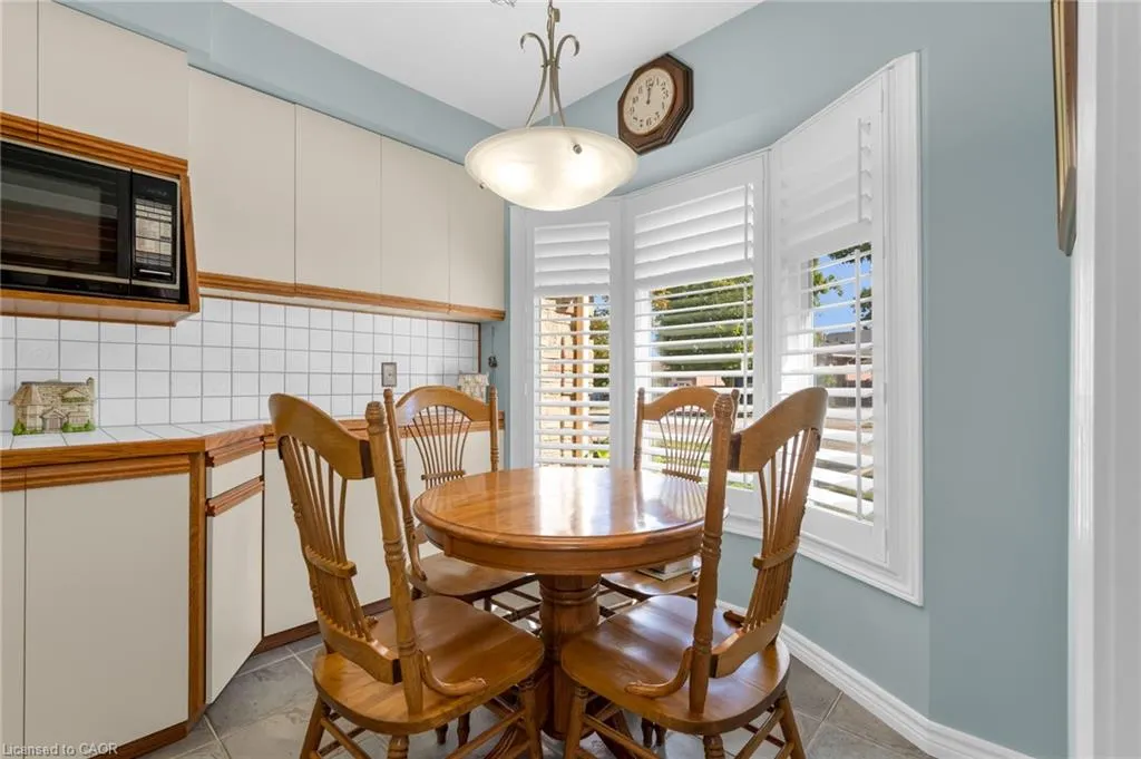 15 Ellington Avenue, #3