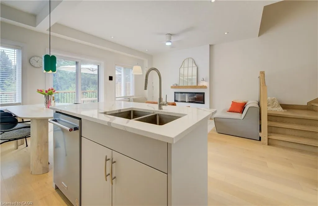 362 Fairview Street, #103