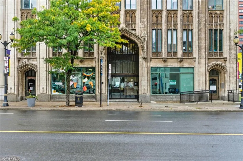 36 James Street S, #709