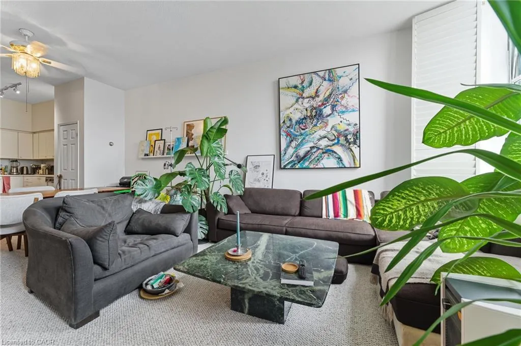 36 James Street S, #709