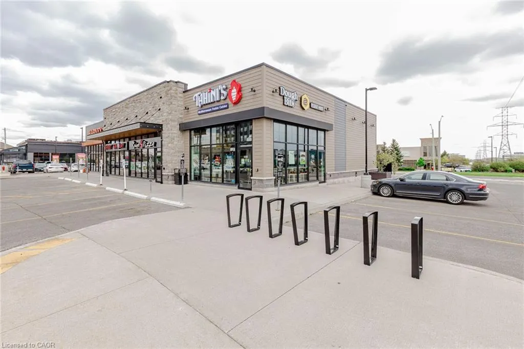 263 Northfield Drive E, #4