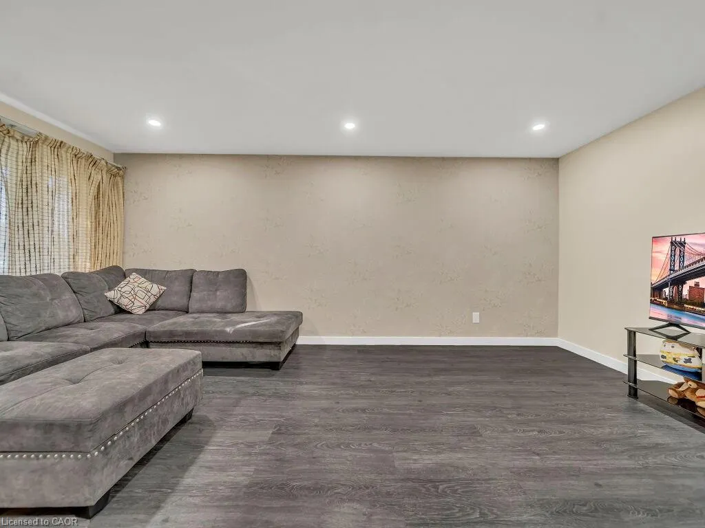 34 Belwood Crescent