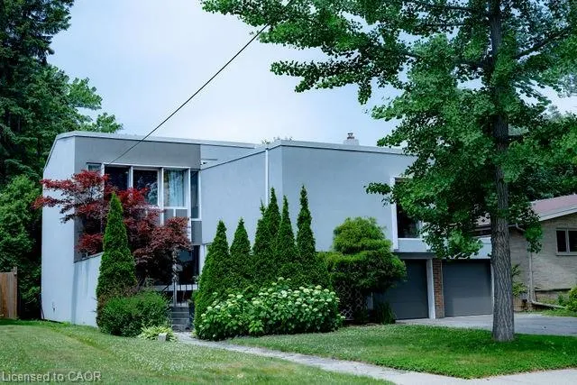 90 Winston Avenue