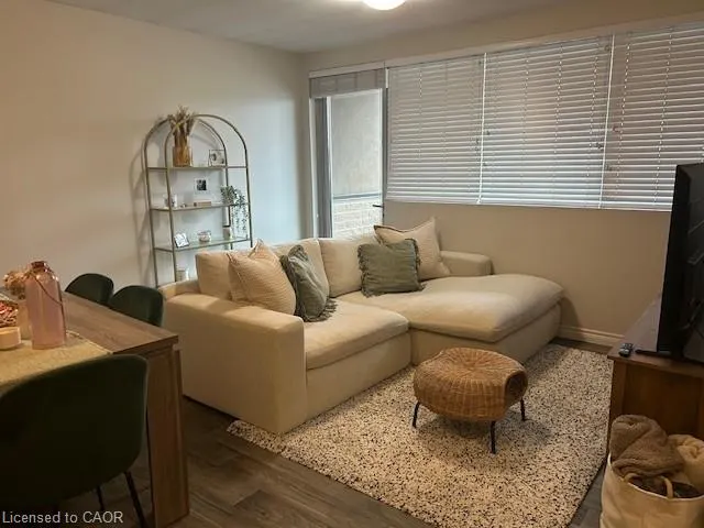 788 Upper Ottawa Street, #7