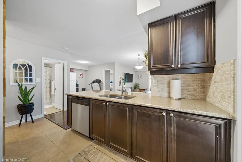 3070 Rotary Way, #121