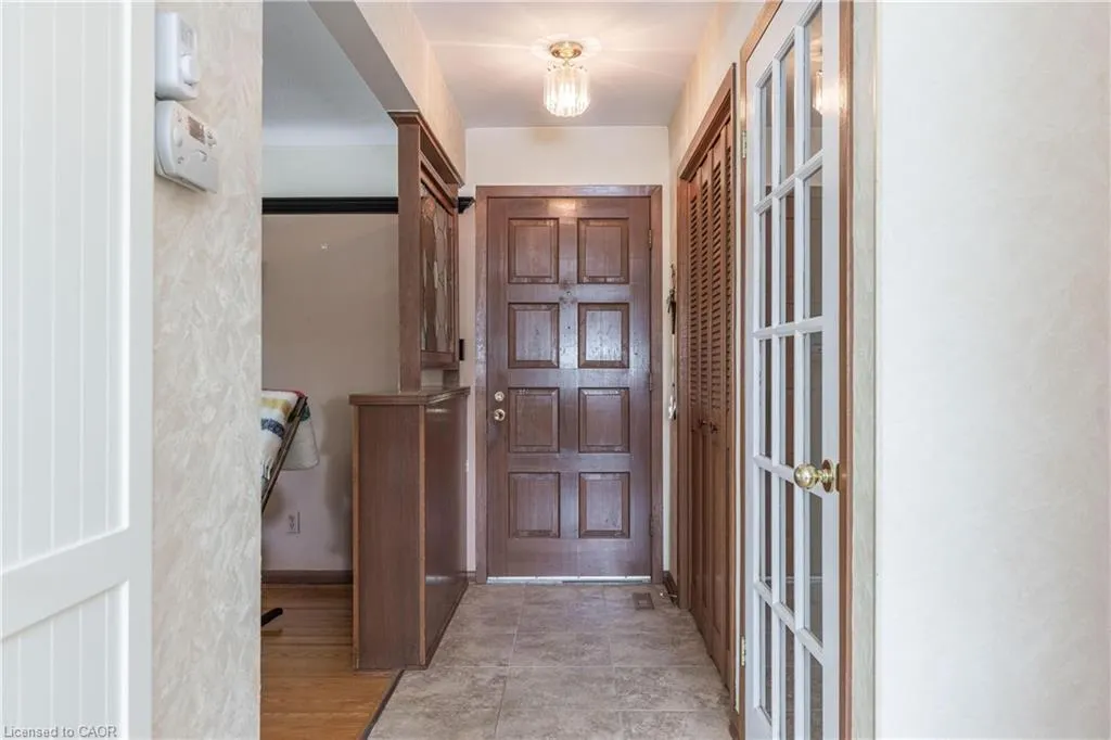8 Jefferson Drive
