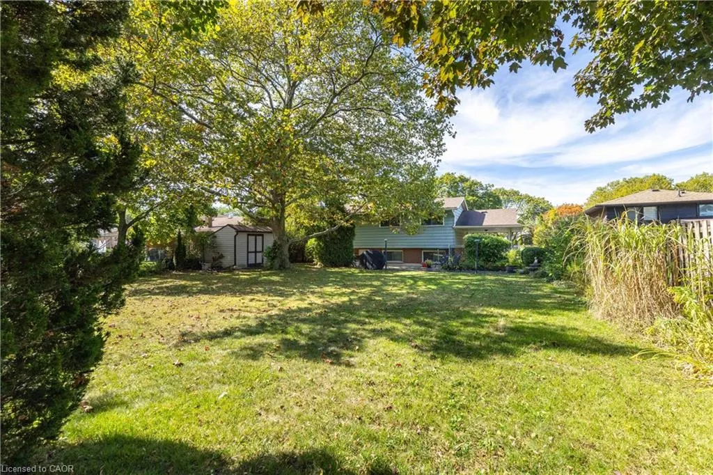 8 Jefferson Drive